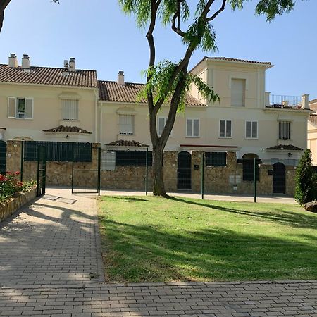 Bonita Casa En Entorno Idilico Villa Tomares Luaran gambar